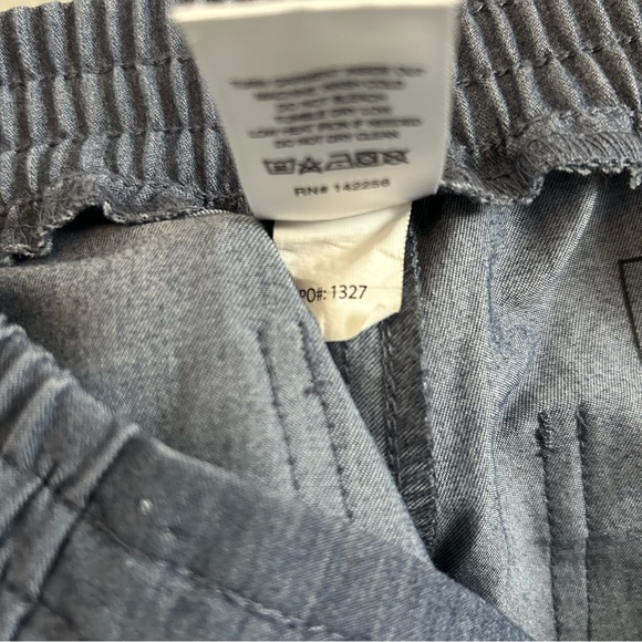 Figs XS Kade scrubs pant Heather Denim Chambray - Picture 9 of 10